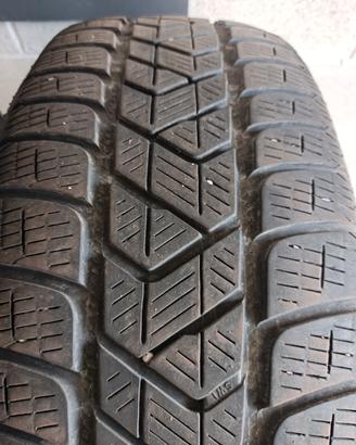 pneumatici invernali  215/60 R17 
