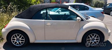 WV New Beetle 1.4 benzina Cabrio