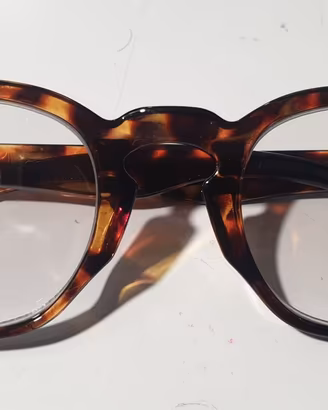 OCCHIALI SUBITO!!! SEI MIOPE? SPEDIAMO OGGI!!!