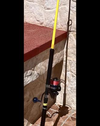 canna e mulinello da spinning al tonno