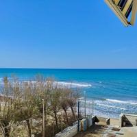 SAN VINCENZO 6 - trilo 4 posti fronte mare