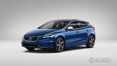 Volvo v40 ricambi usati 2020