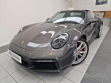Porsche 911 992 targa 4S