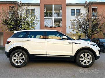 Range Rover Evoque 2.0 TD4 150 CV Pure