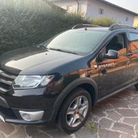 DACIA SANDERO STEPWAY 1.5 DCI 90 CV ANNO 2015