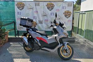 SWM VENTURO 125 RATE AUTO MOTO SCOOTER