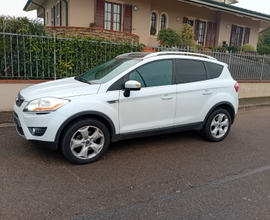 Privato vende Ford Kuga unico proprietario