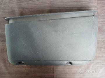 Tasca sinistra (lato guida) per FIAT Panda (141).