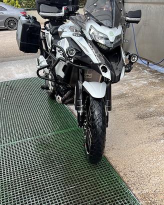 Benelli trk502x