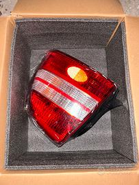 Fanale Posteriore Kia Shuma