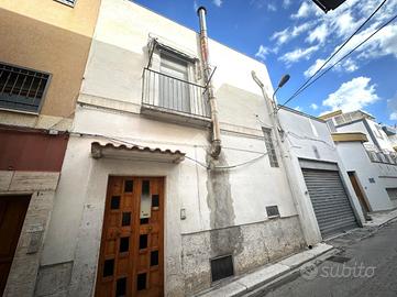 CASA INDIPENDENTE A CANOSA DI PUGLIA