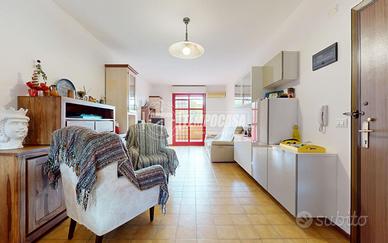 Quadrilocale al primo piano con loggia, cantina e