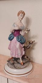Statuina vintage in porcellana di Capodimonte.