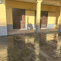 Locale commerciale 750,00