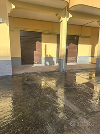 Locale commerciale 750,00