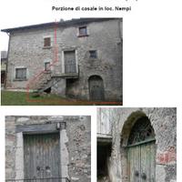 Casale diruto in borghetto