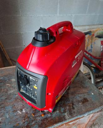 Generatore di corrente Honda eu10i 1kw