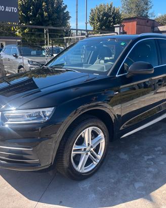 Audi Q5 2.0 TDI quattro S tronic line plus