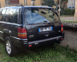 Jeep Grand Cherokee ZJ 5.9 V8