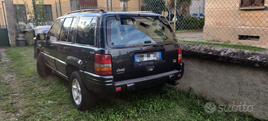 Jeep Grand Cherokee ZJ 5.9 V8