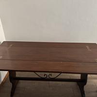 Tavolo da cucina o soggiorno