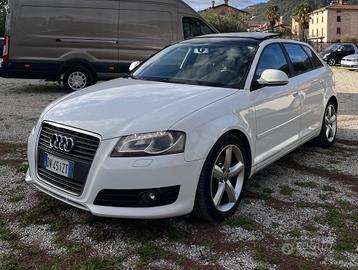 Audi A3 2.0TDI S-Line FULL OPT. NEOPATENTATI