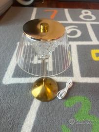 Lampada da tavolo LED decorativa effetto cristallo