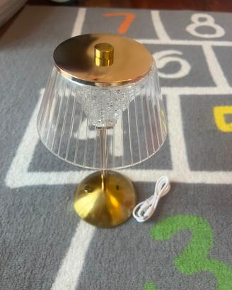 Lampada da tavolo LED decorativa effetto cristallo