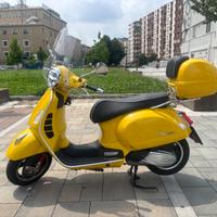 Piaggio Vespa 300 GTS - 2020