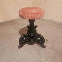 sgabello antico 