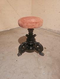 sgabello antico 