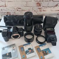 Macchina reflex MINOLTA dynax 7000i con accessori