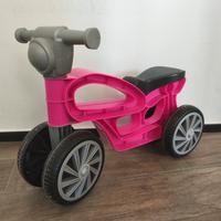 Triciclo / moto cavalcabile