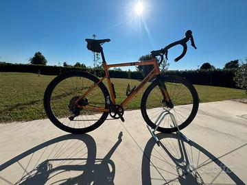 Bici gravel Bergamount Endurance 8