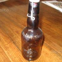 Vecchia bottiglia da birra