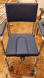 sedia comoda carrozzina con ruote