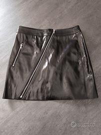 Gonna nera effetto pelle 