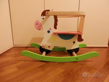 Cavallino a Dondolo in Legno