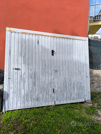 Basculante zincato per garage