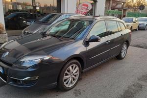 Renault Laguna 2.0 dCi 175CV SporTour Initiale ESM