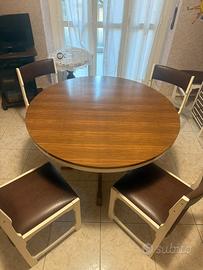 Tavolo rotondo allungabile in legno