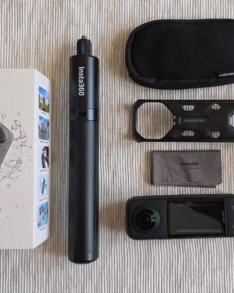Insta360 X4 8K Selfie Stick/Treppiede/Accessori