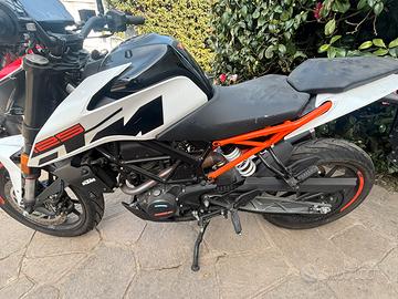 ktm duke 125