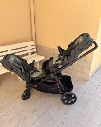Passeggino gemellare/fratellare peg perego