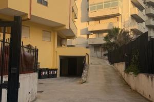 Box rimessa moto/Deposito zona San Brunello