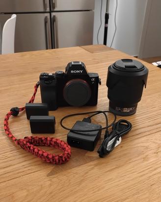 Sony a7 + obiettivo Sony 28-70mm e accessori