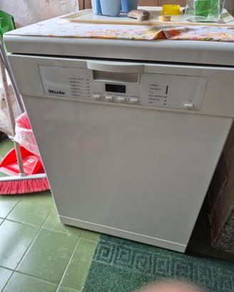 lavastoviglie miele 12 coperti