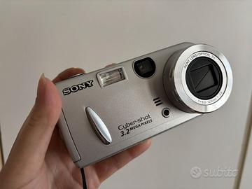 Sony Cyber-shot DSC-P52 3.2MP FUNZIONANTE