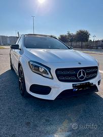 MERCEDES Classe GLA Premium AMG 2020 tetto apribil