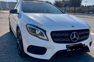 MERCEDES Classe GLA Premium AMG 2020 tetto apribil